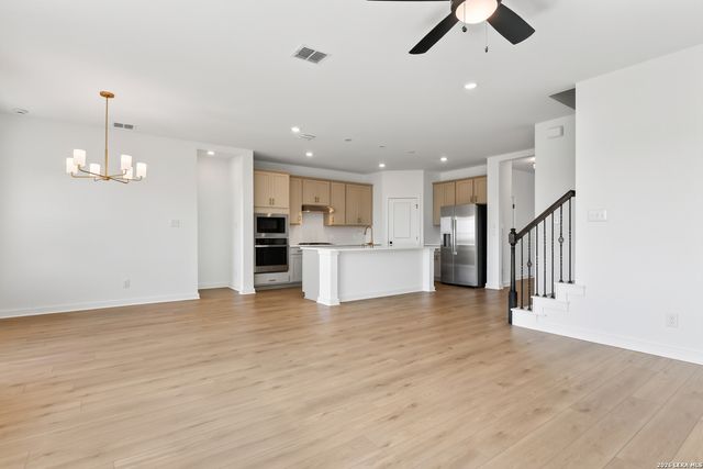 302 Brood Dr, Adkins, TX 78101