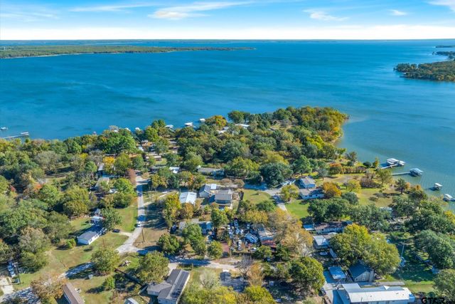 9952 Briar Cove, Wills Point, TX 75169