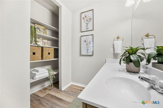 2207 Stoneham, Temple, TX 76504