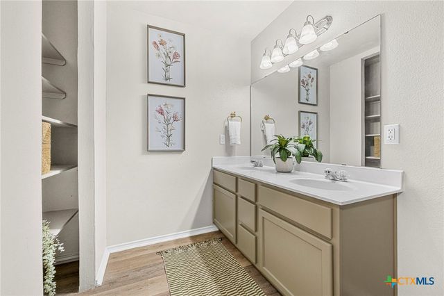 2207 Stoneham, Temple, TX 76504