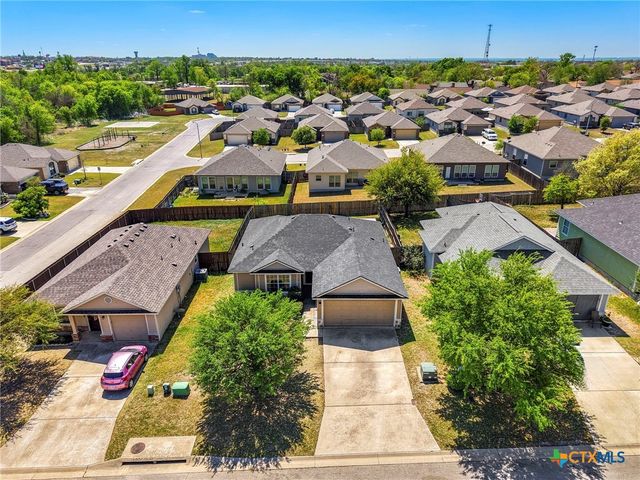 2207 Stoneham, Temple, TX 76504