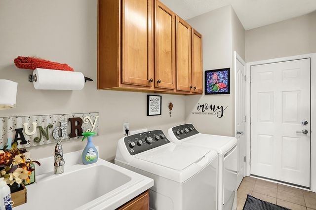 16131 Oliver Street, Fishers, IN 46037