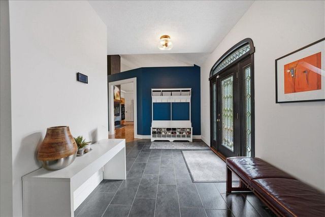 718 N Old Suman Road, Valparaiso, IN 46383