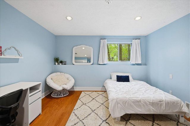 718 N Old Suman Road, Valparaiso, IN 46383