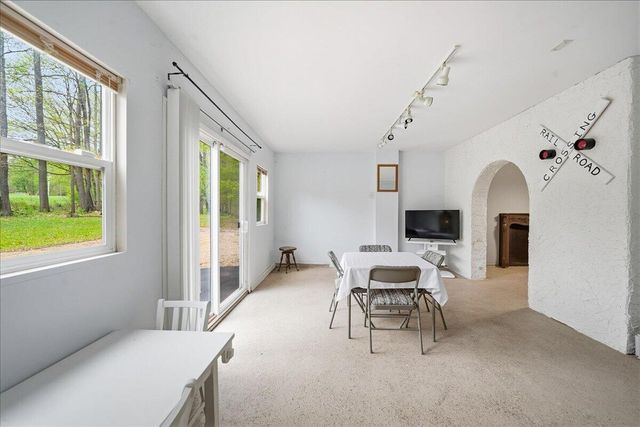718 N Old Suman Road, Valparaiso, IN 46383