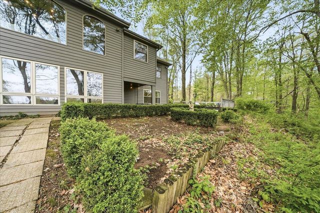 718 N Old Suman Road, Valparaiso, IN 46383