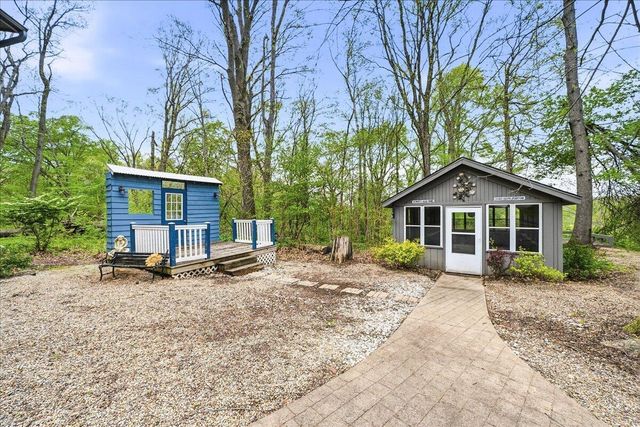 718 N Old Suman Road, Valparaiso, IN 46383