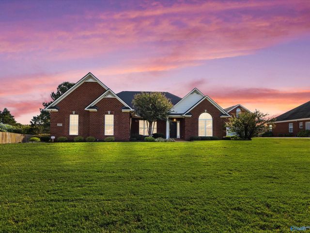 24090 Chadwick Drive, Athens, AL 35613