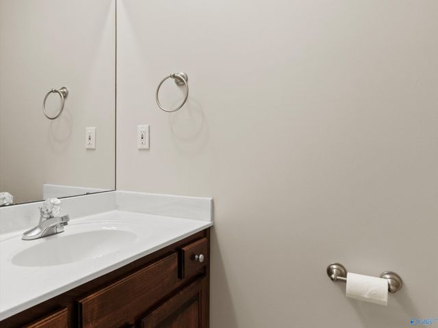 24090 Chadwick Drive, Athens, AL 35613