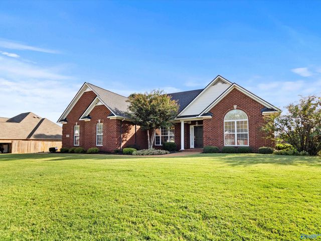 24090 Chadwick Drive, Athens, AL 35613