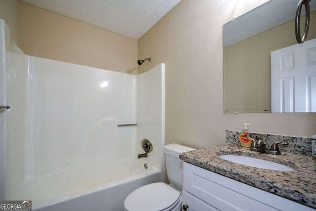 2895 FAIRVIEW Road, Covington, GA 30016