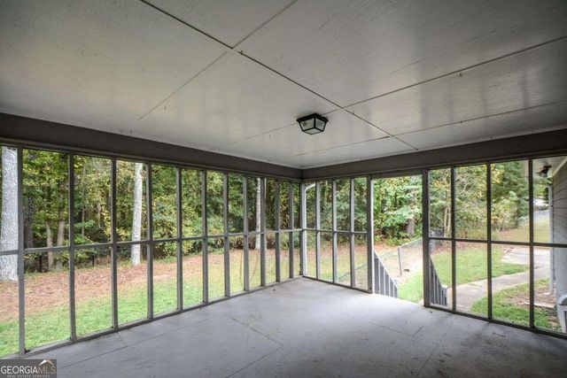 2895 FAIRVIEW Road, Covington, GA 30016