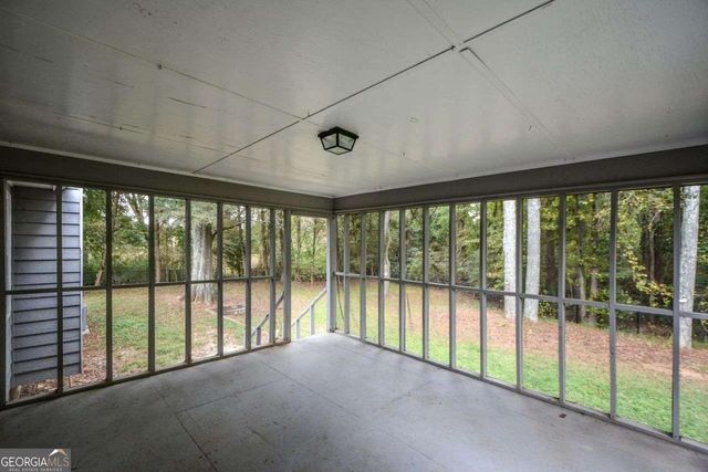 2895 FAIRVIEW Road, Covington, GA 30016