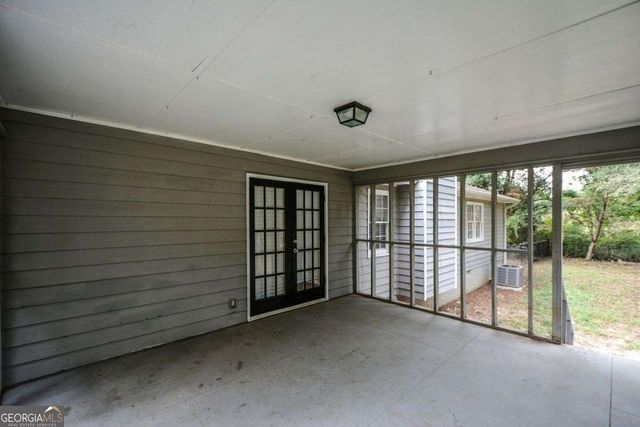 2895 FAIRVIEW Road, Covington, GA 30016