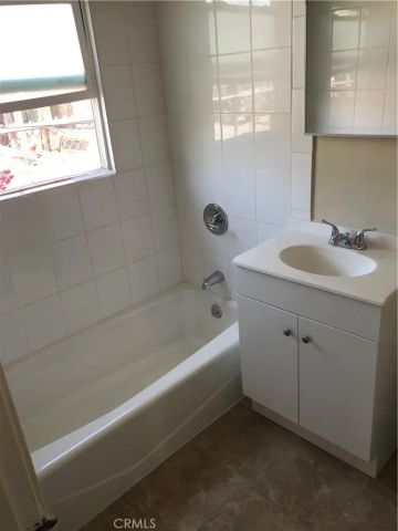 6548 Specht Avenue, Bell Gardens, CA 90201
