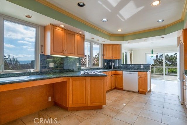 2900 Hermosa View Drive, Hermosa Beach, CA 90254