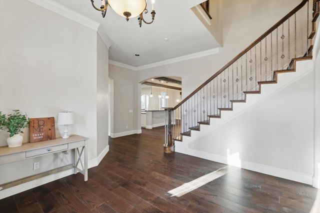 1014 Oak Tree Drive, Fort Worth, TX 76140