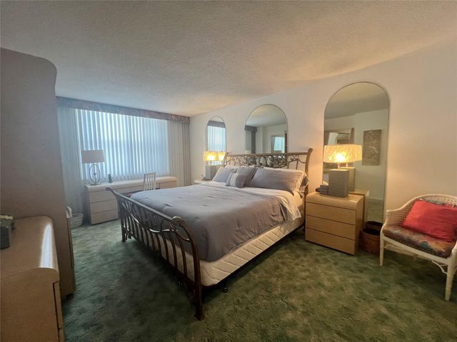 101 Briny Avenue 811, Pompano Beach, FL 33062