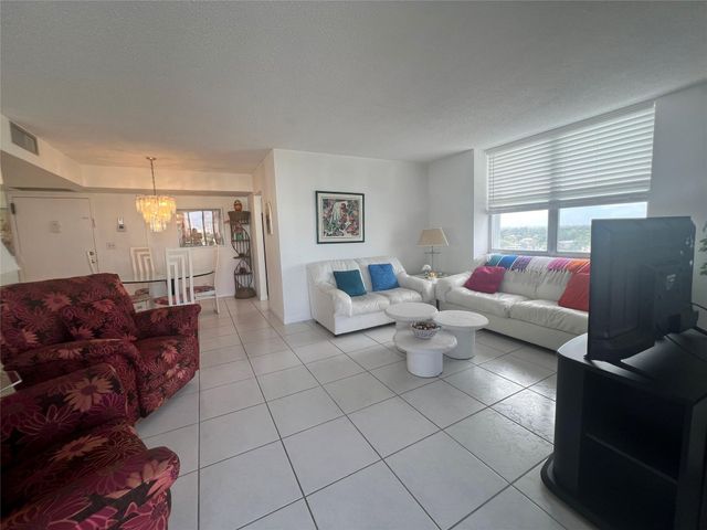 101 Briny Avenue 811, Pompano Beach, FL 33062