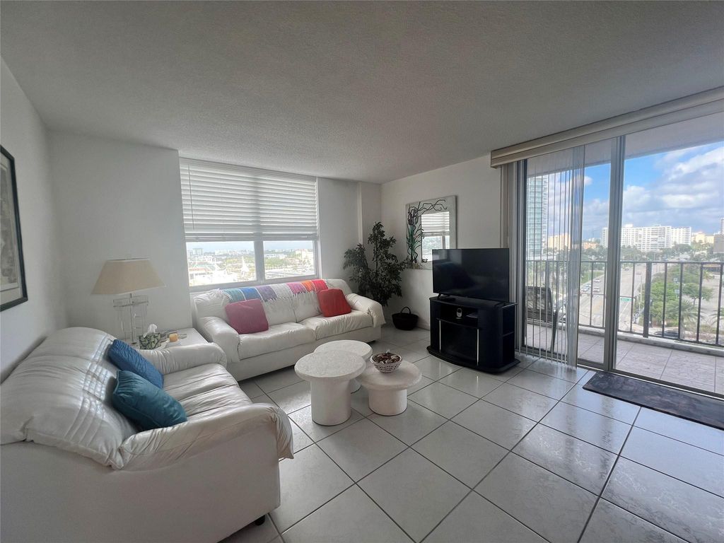 101 Briny Avenue 811, Pompano Beach, FL 33062