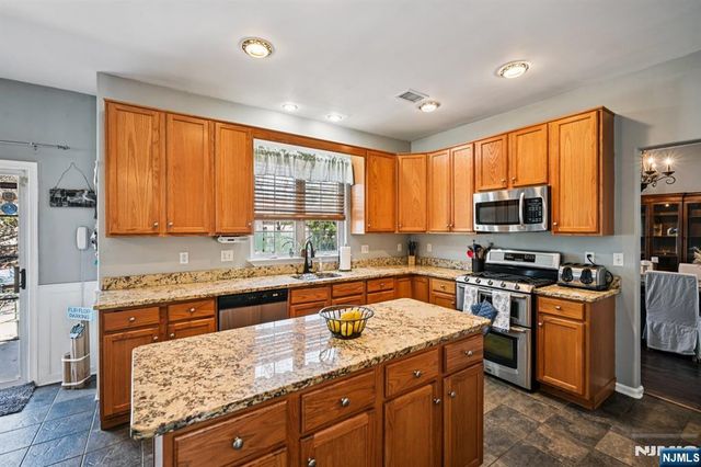 5 Forest View Drive, Berkeley, NJ 08721