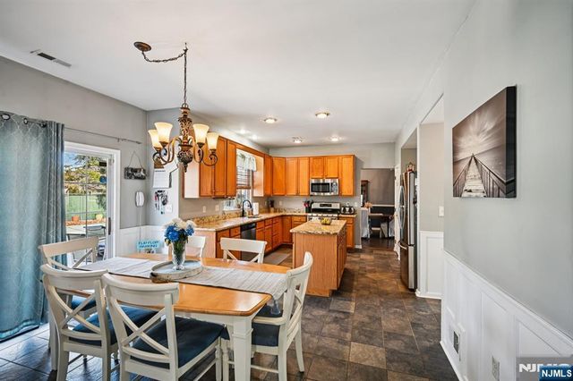 5 Forest View Drive, Berkeley, NJ 08721