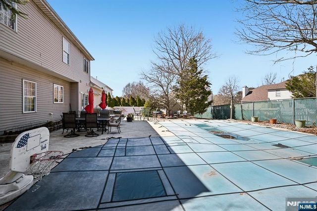 5 Forest View Drive, Berkeley, NJ 08721