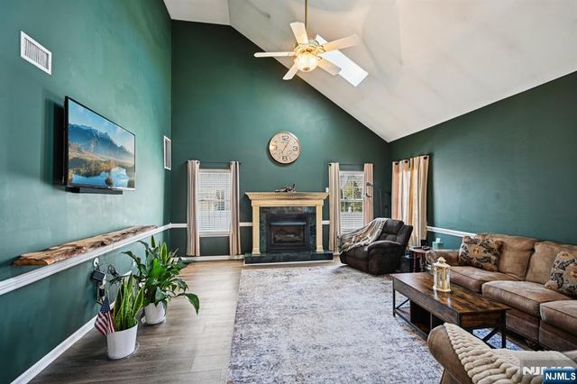 5 Forest View Drive, Berkeley, NJ 08721