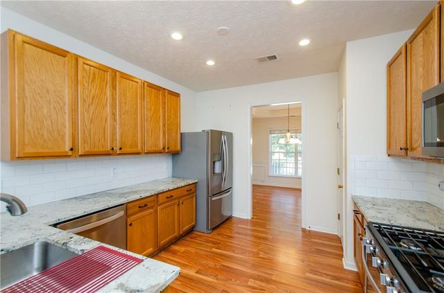 926 Mill Creek Avenue, Canton, GA 30115