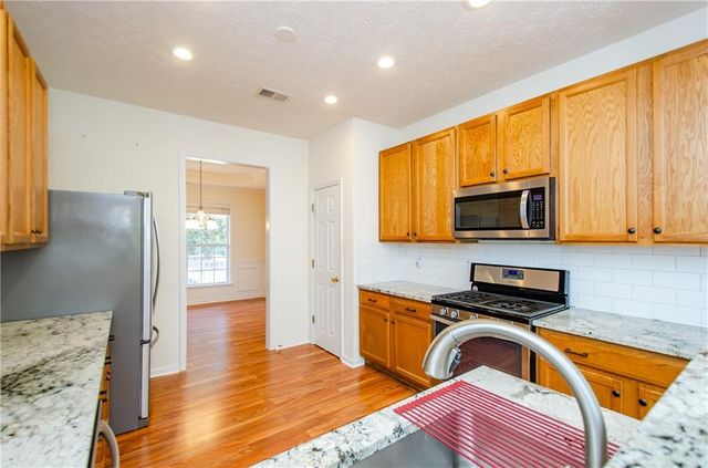926 Mill Creek Avenue, Canton, GA 30115