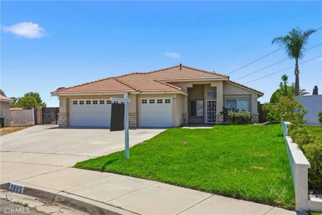 2885 W Calle Vista, Rialto, CA 92377
