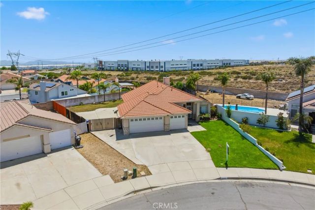 2885 W Calle Vista, Rialto, CA 92377