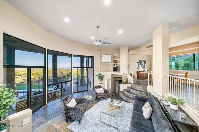 6255 N Wilmot Road, Tucson, AZ 85750