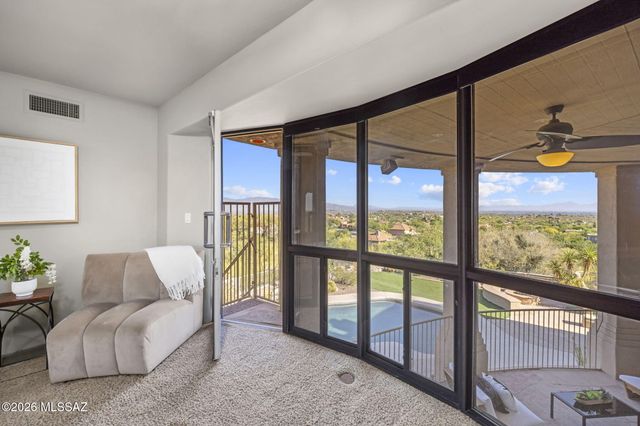 6255 N Wilmot Road, Tucson, AZ 85750