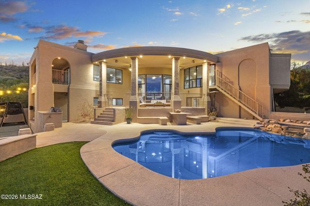 6255 N Wilmot Road, Tucson, AZ 85750