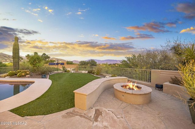 6255 N Wilmot Road, Tucson, AZ 85750