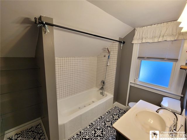 85 Dearborn Street, Jamestown, NY 14701