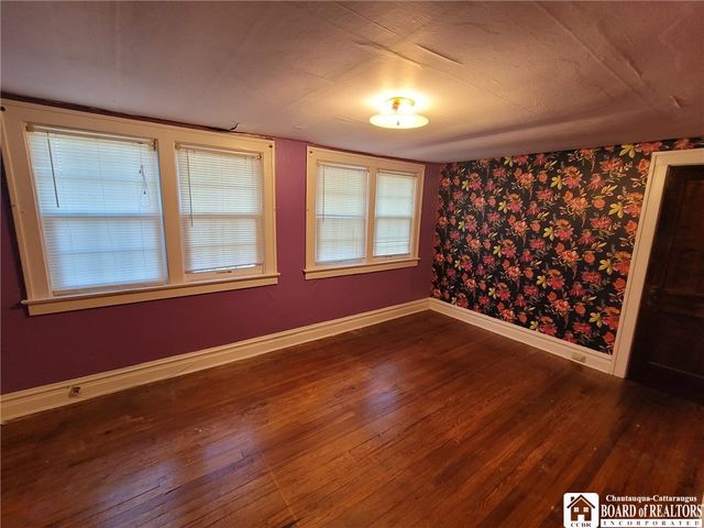 85 Dearborn Street, Jamestown, NY 14701