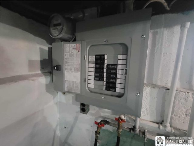 85 Dearborn Street, Jamestown, NY 14701