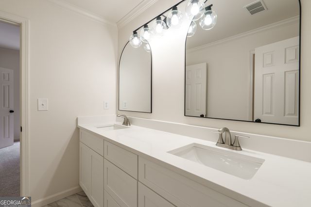 50 Highlands Ridge Lane, Oxford, GA 30054