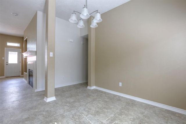 131 Avonlea Drive, The Woodlands, TX 77382