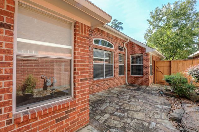 131 Avonlea Drive, The Woodlands, TX 77382