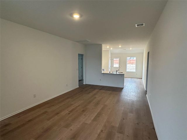 1133 Sunflower Lane, Newcastle, OK 73065