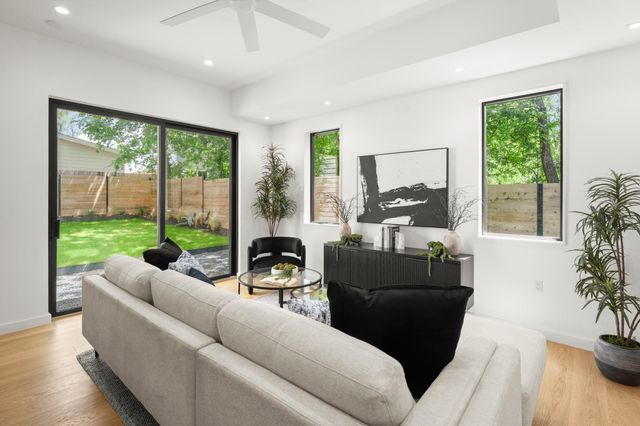 5511 Joe Sayers Ave B, Austin, TX 78756