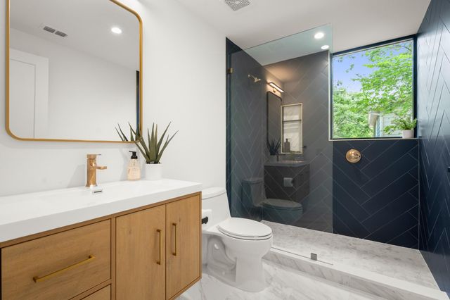5511 Joe Sayers Ave B, Austin, TX 78756