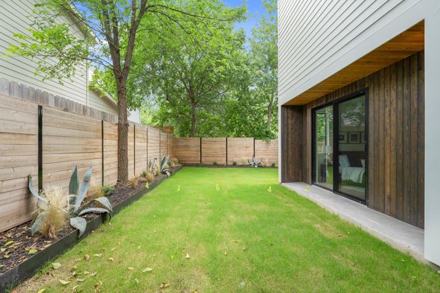 5511 Joe Sayers Ave B, Austin, TX 78756