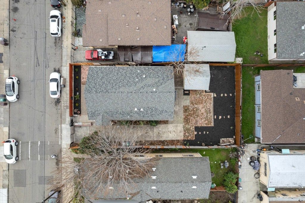 Image 34 of property listing at 10306 10306 Pippin St, Oakland, CA 94603