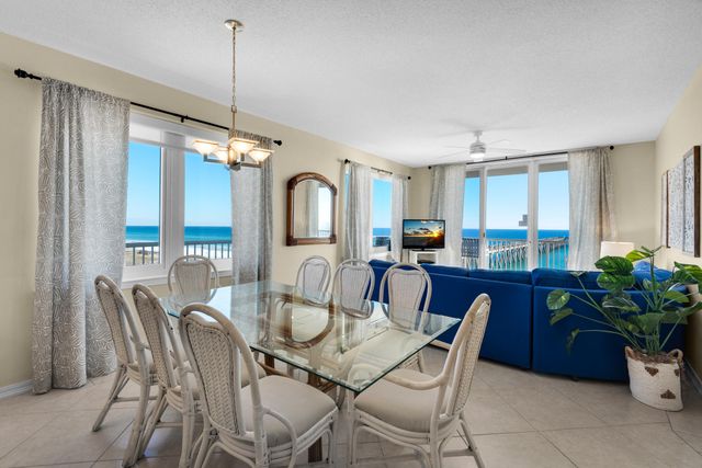 8577 Gulf Boulevard APT 501, Navarre, FL 32566