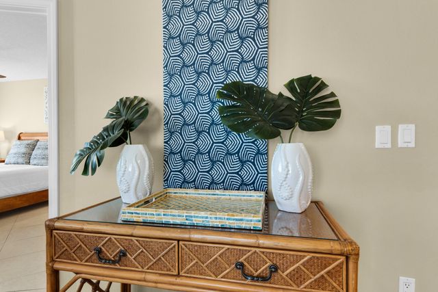 8577 Gulf Boulevard APT 501, Navarre, FL 32566