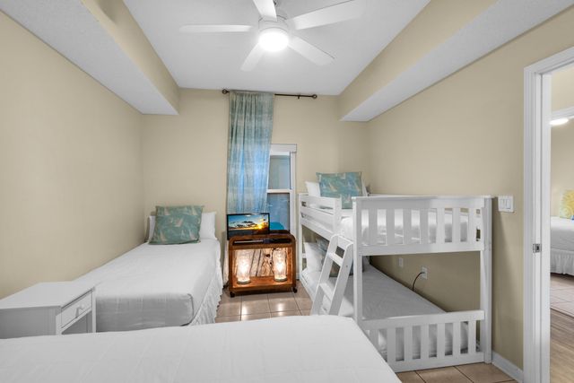 8577 Gulf Boulevard APT 501, Navarre, FL 32566